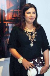 Farah Khan at the Inauguration of photo exhibition, Kamal Mansion Art Gallery Colaba, Mumbai, 17th April, 2010