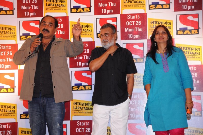 Ashwini Dheer- (Producer), Manjul Sinha- (Director) and Neha Joshi (Creative Head) at the press conference of Lapataganj