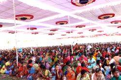 Devotees of Sathya Sai Baba at Puttaparthi