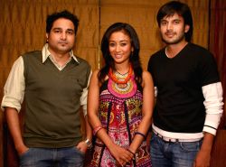 Director Aarif Sheikh, Actress Gayatri Patel and Actor Ajay Choudhary at a press meet for the film "Let's Dance" in New Delhi on Tuesday 16 June 2009.