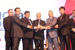 Finance Minister Pranab Mukherjee at Bloomberg UTV Awards at Taj Lands End.