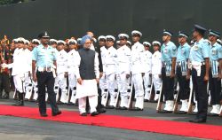New Delhi,15 August 2010- Prime Minister, Dr. Manmohan Singh inspecting the Guard of Honour at Red Fort, on the occasion of the 64th Independence Day, in Delhi on sunday.