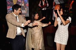Shabana Azmi and Dia Mirza at Love Break up zindagi music launch at Blue Frog.
