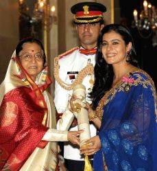 The President, Pratibha Devisingh Patil presenting the Padma Shri Award to Kajol Devgan, at an Investiture Ceremony II, at Rashtrapati Bhavan, in New Delhi on April 01, 2011.
