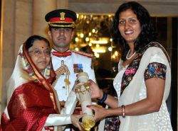 The President,. Pratibha Devisingh Patil presenting the Padma Shri Award to . Krishna Poonia, at an Investiture Ceremony II, at Rashtrapati Bhavan, in New Delhi on April 01, 2011.