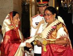 The President, Pratibha Devisingh Patil presenting the Padma Shri Award to Usha Uthup, at an Investiture Ceremony II, at Rashtrapati Bhavan, in New Delhi on April 01, 2011.
