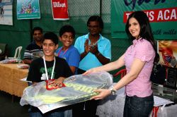 Zarine Khan at tennis academy event at Xaviers.