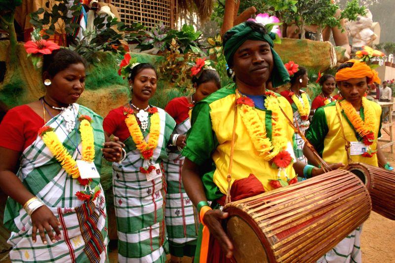 A Folk artist from Jharakhnd at the press preview for the Republic Day Tableaux, in New Delhi on Friday 22 Jan 2010.