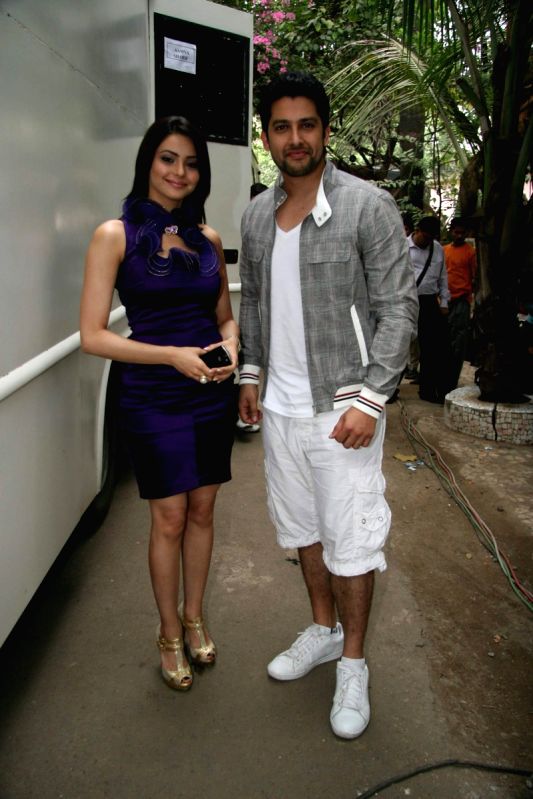 Aamna Sharif and Aftab Shivdasani on the sets of Comedy Circus at Mohan Studio at Mohan Sudio.