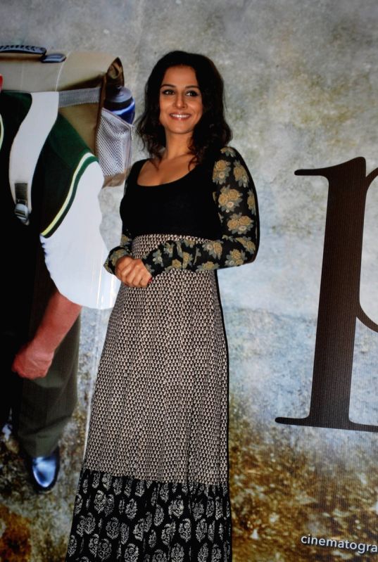 Abhishek Bachchan and Vidya Balan unveiled the first look of movie "Paa" at a media conference held in Mumbai.