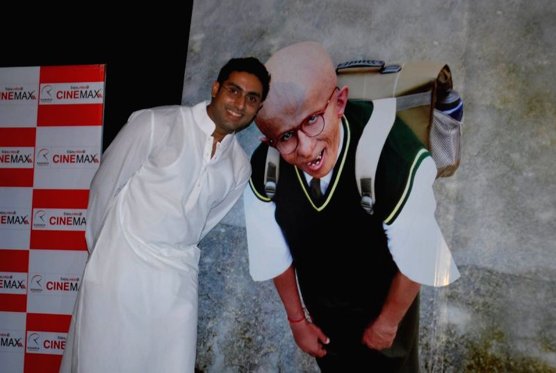 Abhishek Bachchan and Vidya Balan unveiled the first look of movie "Paa" at a media conference held in Mumbai.