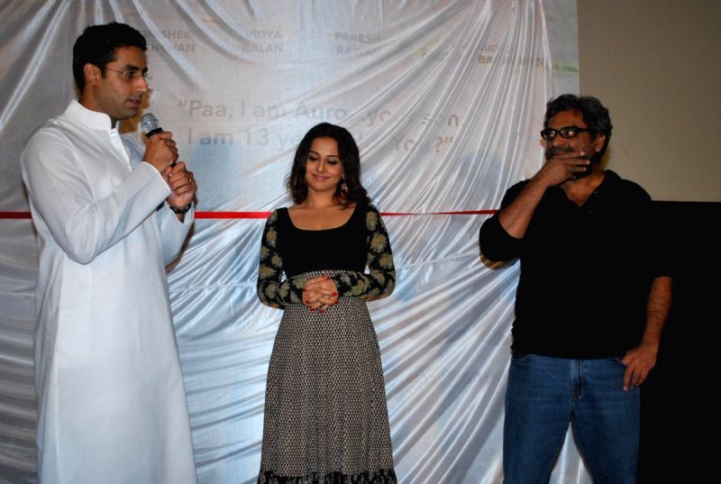 Abhishek Bachchan and Vidya Balan unveiled the first look of movie "Paa" at a media conference held in Mumbai.