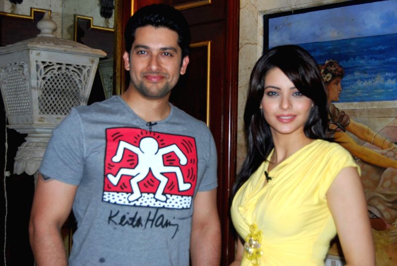 Aftab Shivdasani and Aamna Sharif at "Aao Wish Karein" Film Interviews.