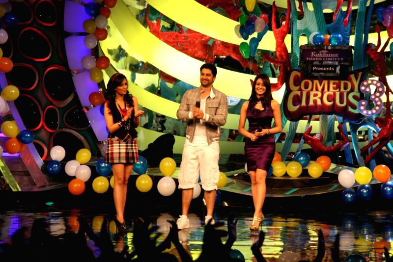 Aftab Shivdasani and Aamna Sharif on the sets of Comedy Circus at Mohan Studio at Mohan Sudio.