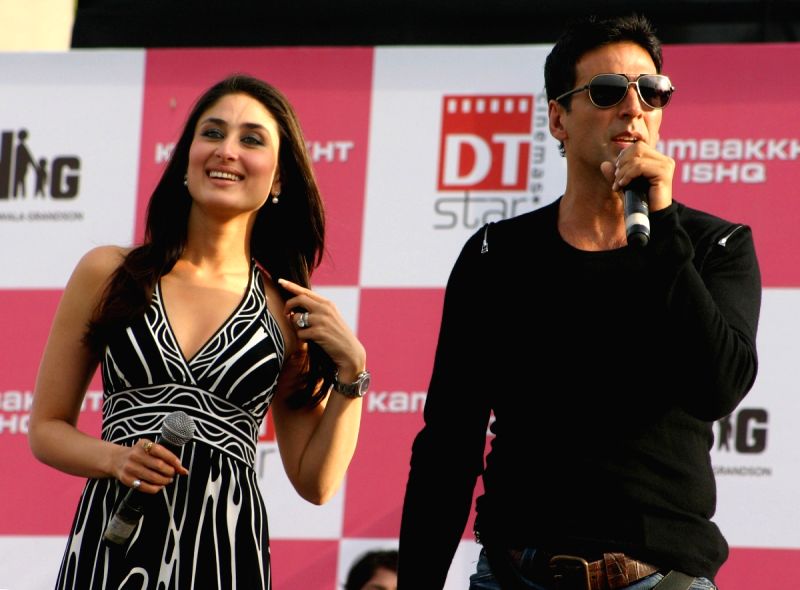 Akshay Kumar and Kareena Kapoor at DLF Place, Saket in New Delhi for promotion of their film "Kambakkht Ishq'' on Thursday 2 July 2009.