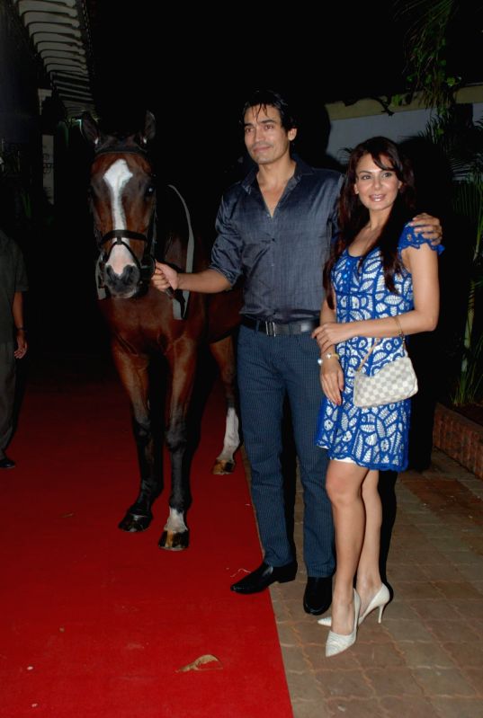 Anchal Kumar and Shawar Ali at the Opneing Bash of New Season of RWITC at Mahalaxmi Race Course.