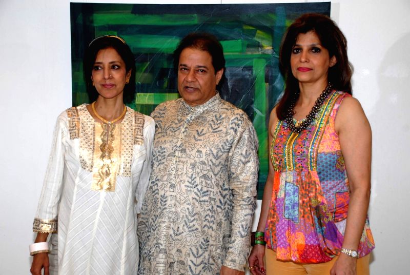 Anup Jalota with wife Medha and Bina Aziz at The 'Hang' instrument is made in Switzerland.