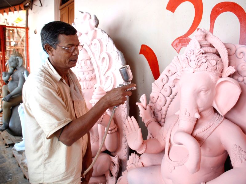 Appu Pal, an artisan from Kolkata, has been coming to Hubli for the past 18 years to make Ganesha idols.