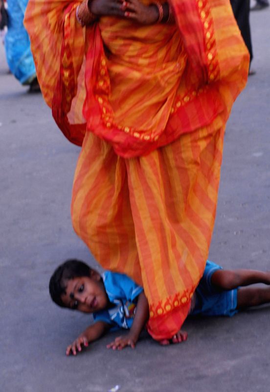 Chhath is an ancient Hindu festival dedicated to Surya.The Chief Solar Deity unique to Bihar and Jharkhand.This major festival is also celebrated in the northeast region of India, Madhya Pradesh, Uttar Pradesh, and parts of Chhattisgarh. Kolkata on Saturday.