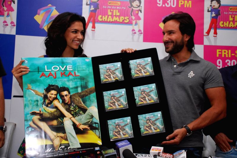 Deepika Padukone and Saif Ali Khan at "Love Aaj Kal" music launch on the sets of Sa Re Ga Ma lil Champs, at Famous Studio, Mahalaxmi, in Mumbai.