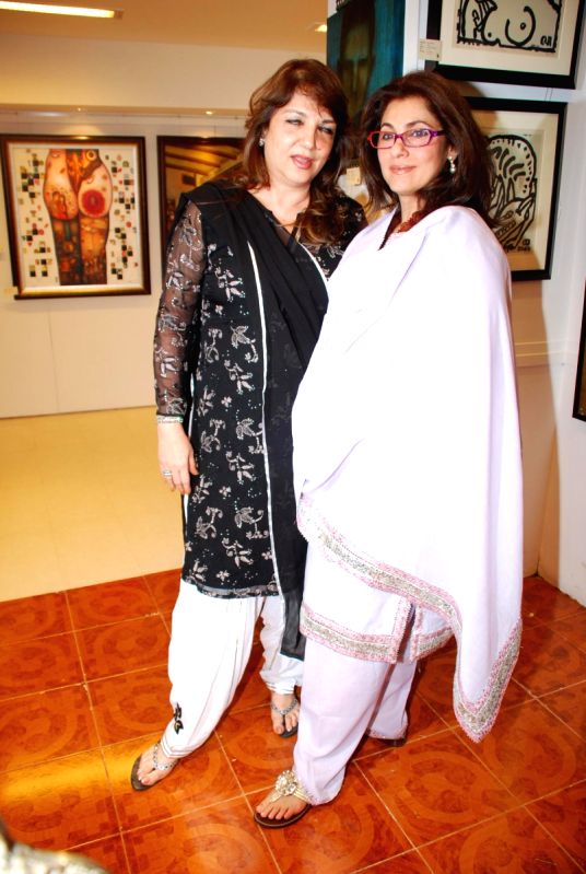 Dimple Kapadia at Bina Aziz art event at Juhu, in Mumbai.