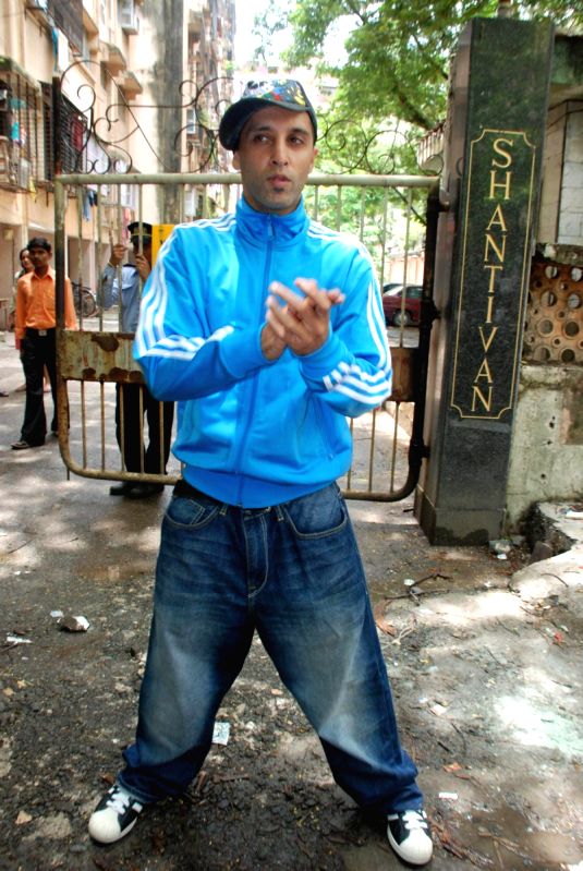 Guest at the event of Ishq Bector is returns back sony's "Iss Jungle Se Mujhe Bachao".