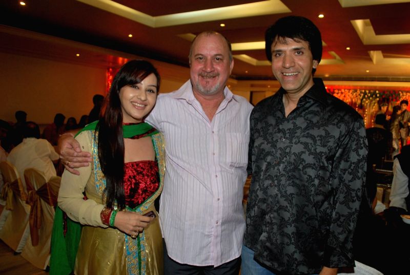 Guests at Upasana Singh’s Wedding Reception at Time N Again, Andheri in Mumbai Tuesday Night.