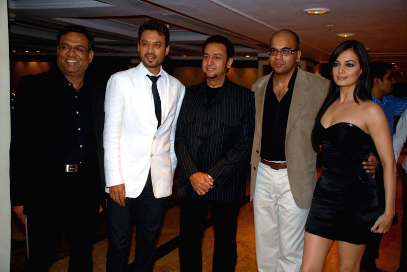 Gulshan Grover, Irfan Khan, Diya Mirza at Acid Factory film preview.
