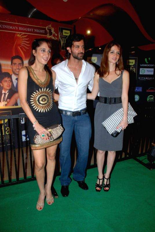 Hrithik Roshan with his wife Suzanne in "IIFA SCREENING" at PVR.