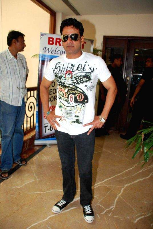 Manoj Bajpai at Pratap Sarnaik's Dahi Handi with acid factory team, in Mumbai.