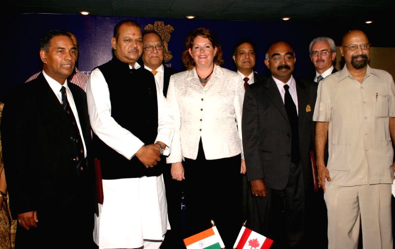 Minister of Food Processing Industries,Subodh Kant Sahai with the Ministers from Canada Diane John, John Clarkson and the deligates at the signing MoU between Indian Institute of Crop Processing Technology (IICPT) and University of Manitoba, Canada.