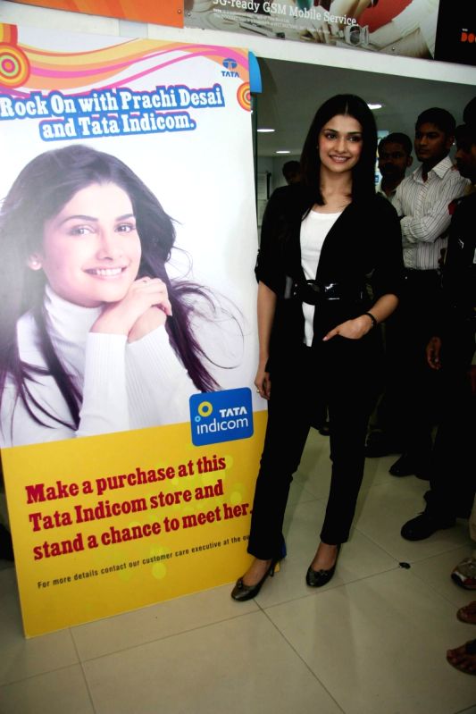 Prachi Desai at Tata Indicom Press Meet at Navi Mumbai.