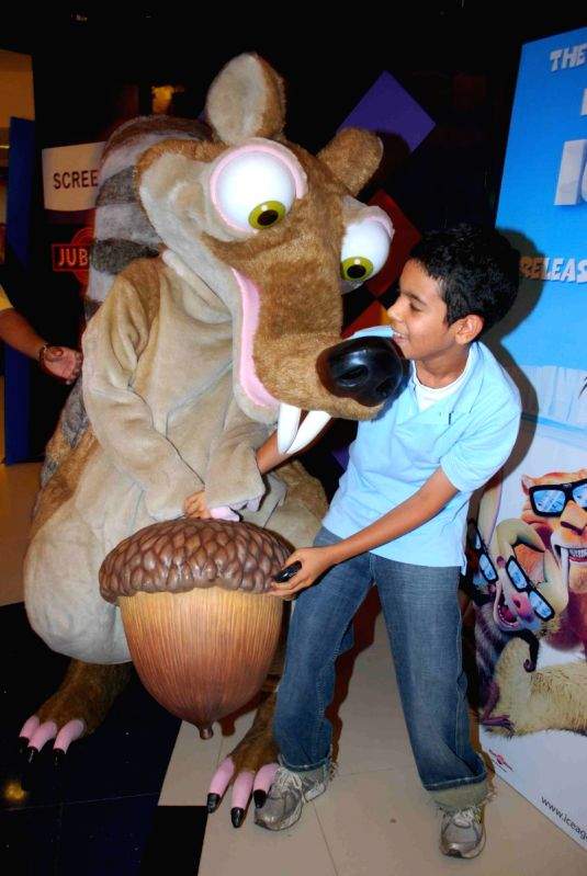 Premiere of movie Ice Age 2 in Mumbai.