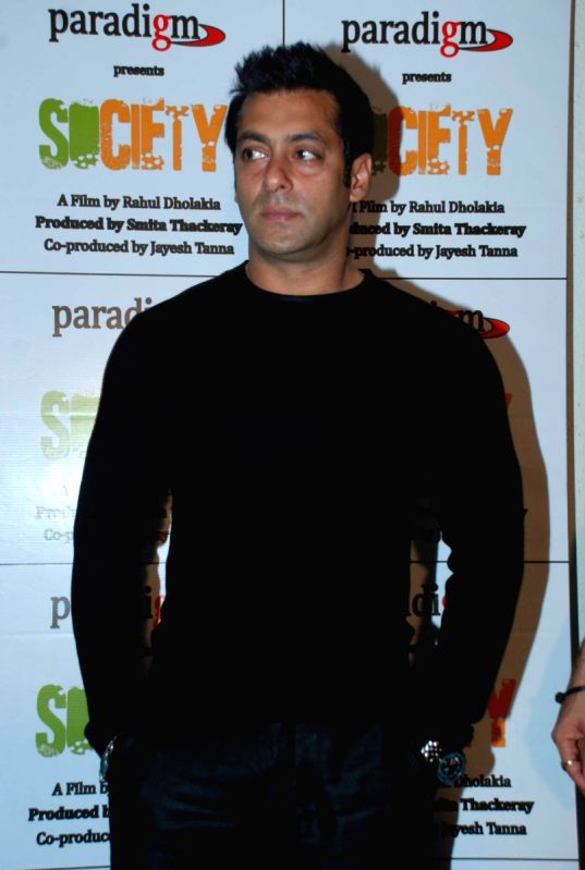 Salman Khan at Smita Thackeray's Film Mahurat Society at Four Bungalows.