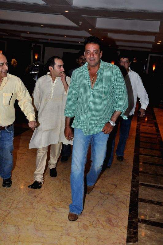 Sanjay Dutt grace Knockout-Iftaar party.