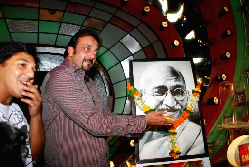 Sanjay Dutt on the sets of Sa Re Ga Ma Pa L’il Champs on Zee at Famous, in Mumbai.