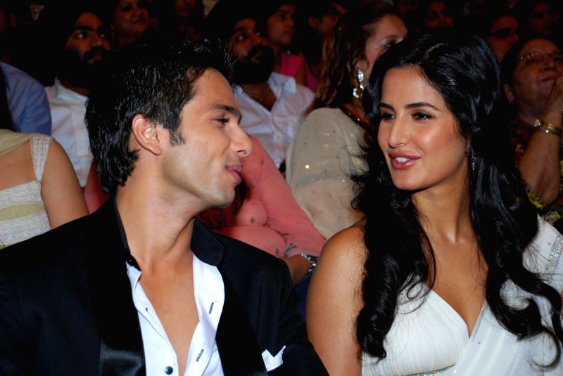 Shahid Kapoor and Katrina Kaif at the “Rajiv Gandhi Awards”.