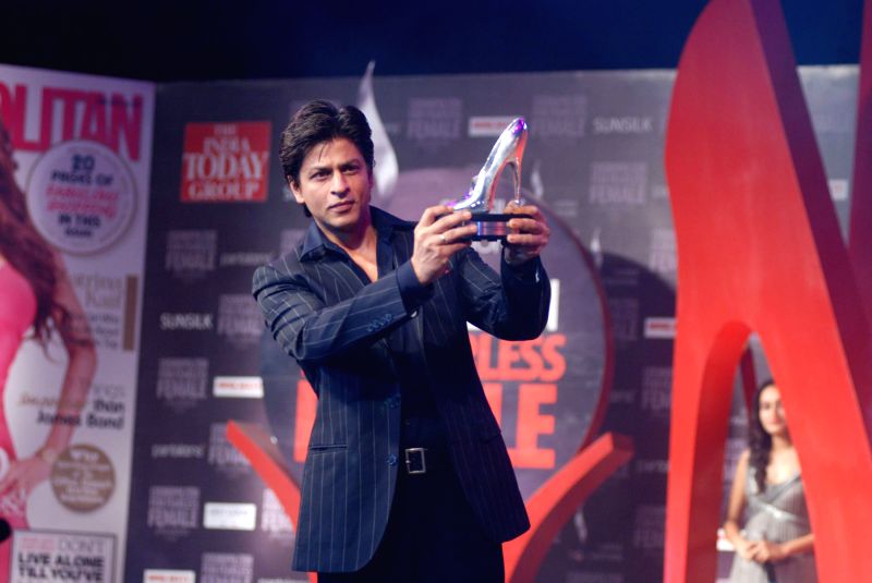 Shahrukh Khan at Cosmopolitan magazine awards.