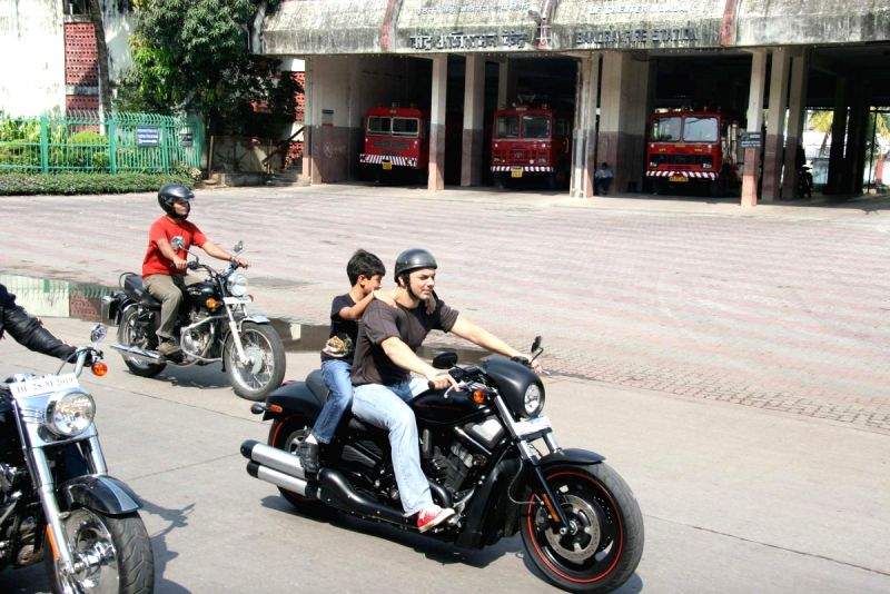 Sohail Khan with his son at Harley Davidson rally at VT to Bandra.