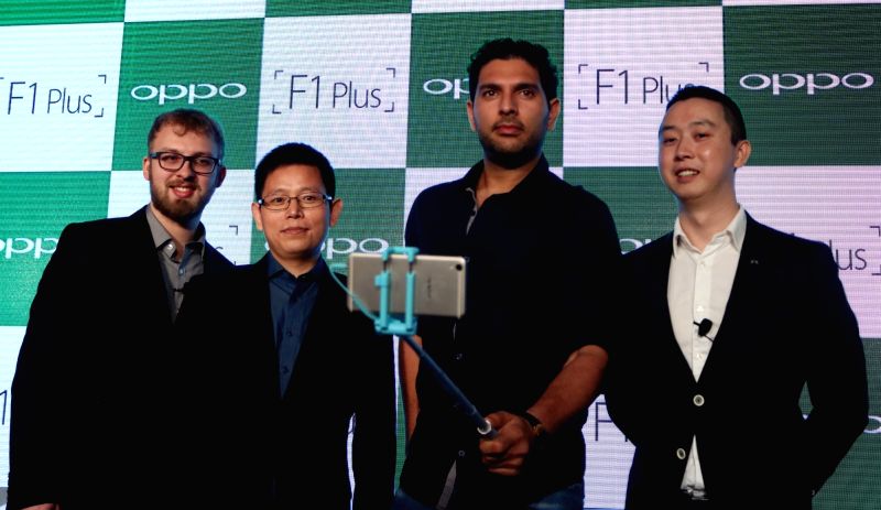 sports-ambassador-of-oppo-cricketer-yuvr