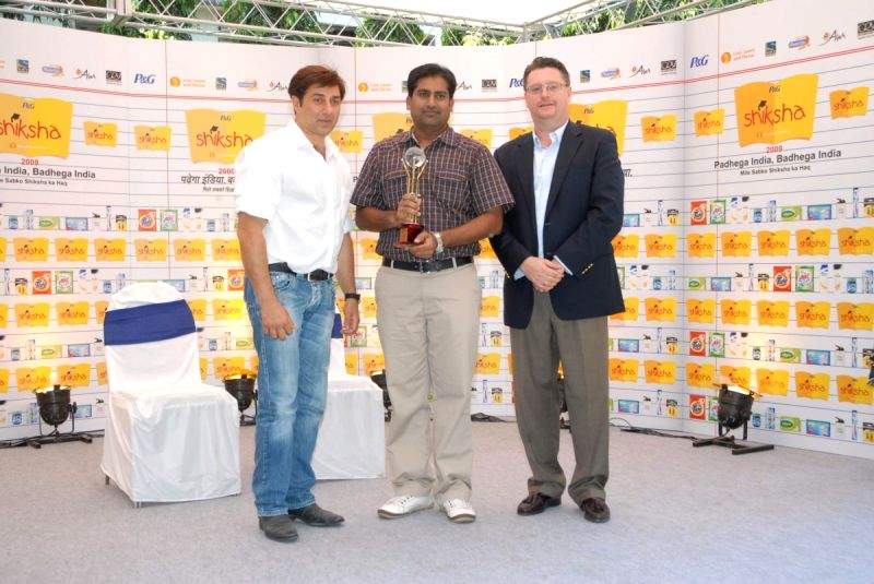 Sunny Deol at Shiksha NGO Event at P &amp; G Office.