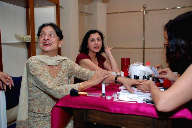 Tanuja at Designer Nisha Sagar's birthday bash.