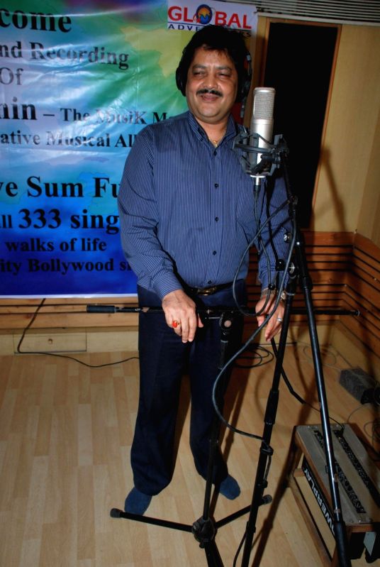 Udit Narayan at Guiness record of 333 singers for peace song - let's Have Some Fun.