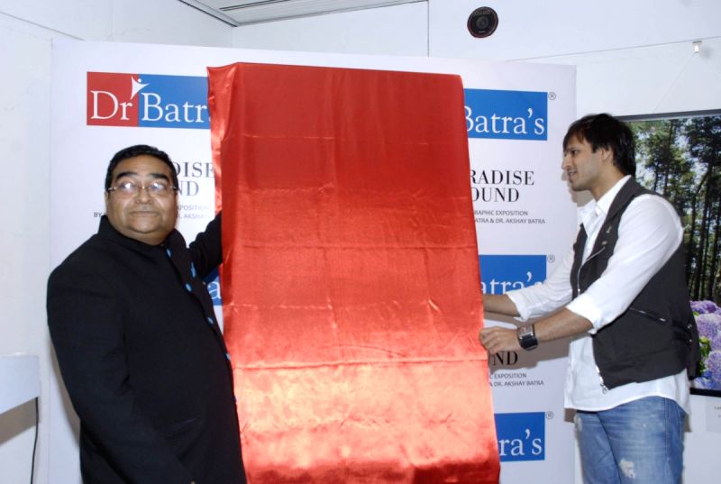 Vivek Oberoi at Dr Batra Art Exhibition at NCPA.
