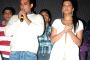 Anna Hazare meets the star cast of Gali Gali Chor Hain