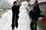 Kashmir cut off for third day, snowfall stops 