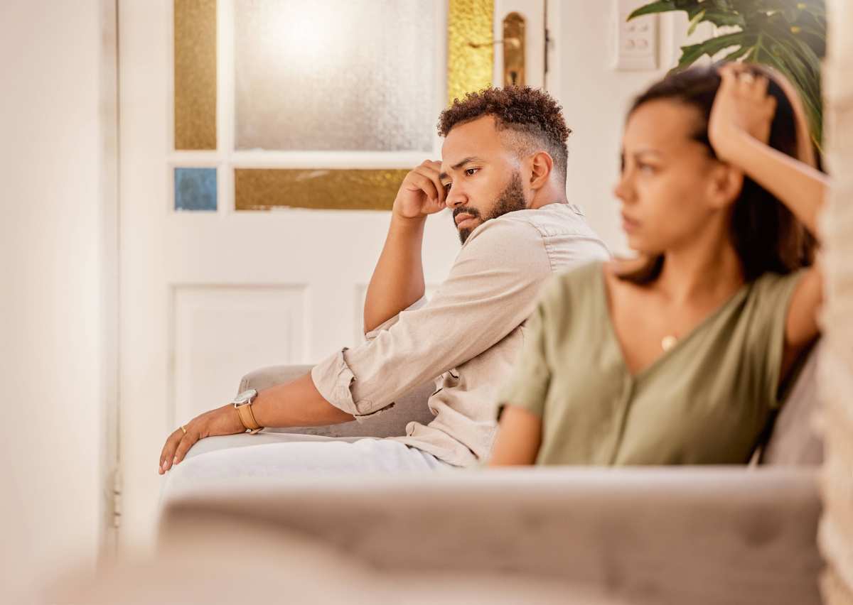 8 Signs of Emotional Withdrawal in a Relationship