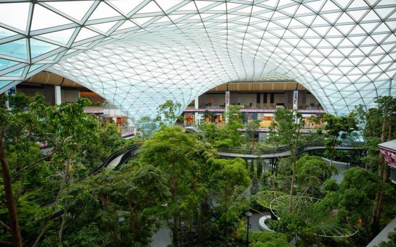 Top 10 Airports in the Wo
