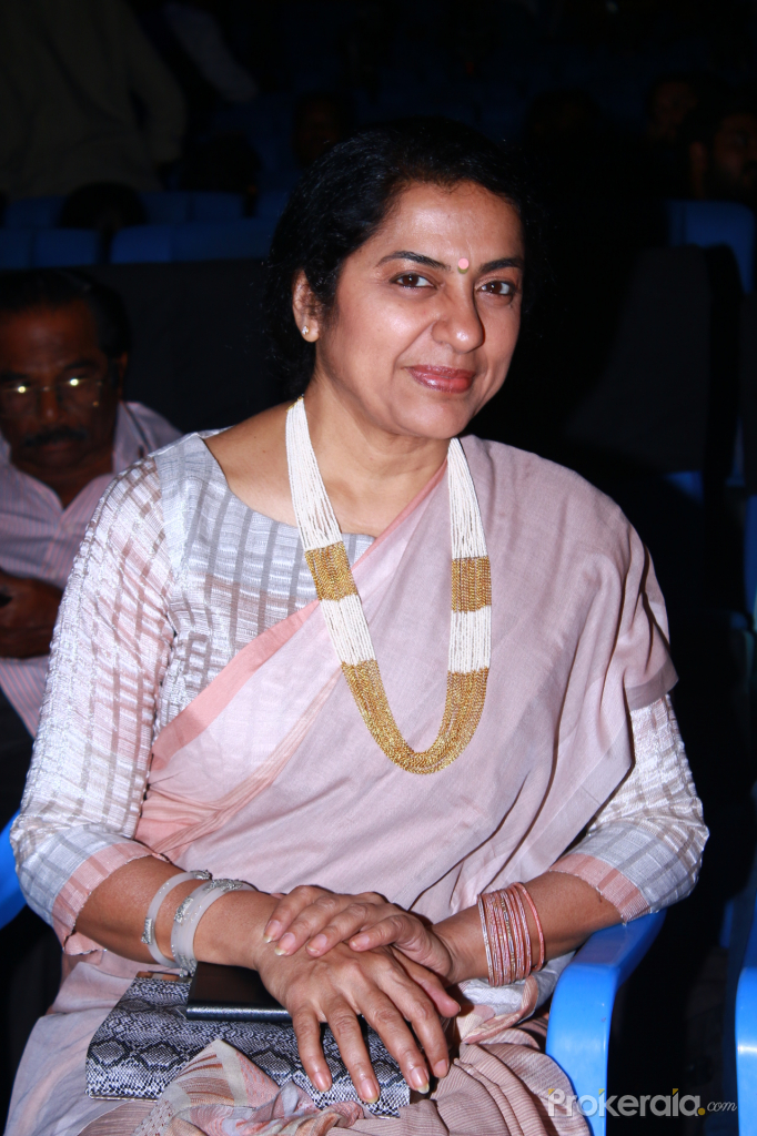 suhasini-maniratnam-photos-suhasini-maniratnam-pics-photo-gallery