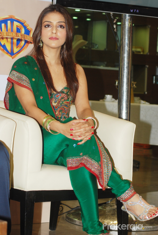Aarti Chabria Salwar